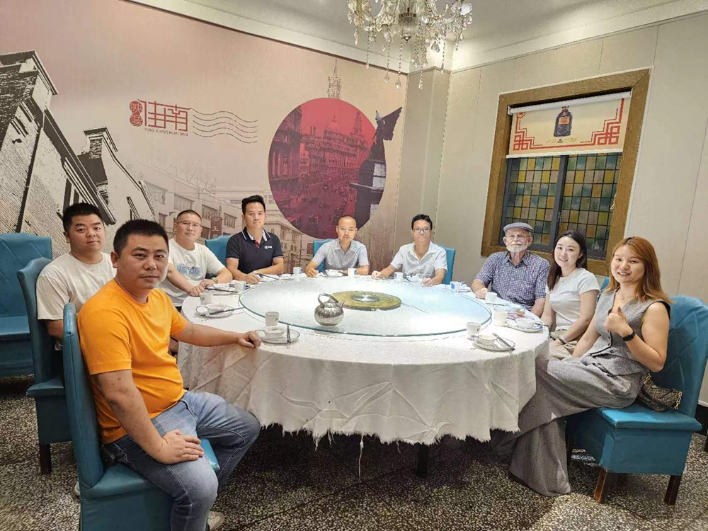 中美商貿(mào)新篇章：漢良快拼箱叩響美國(guó)市場(chǎng)大門